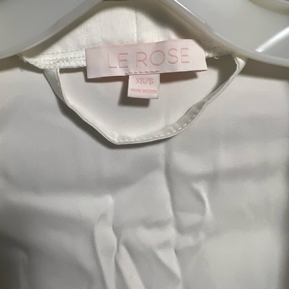 White Lace Robe - Picture 2 of 5